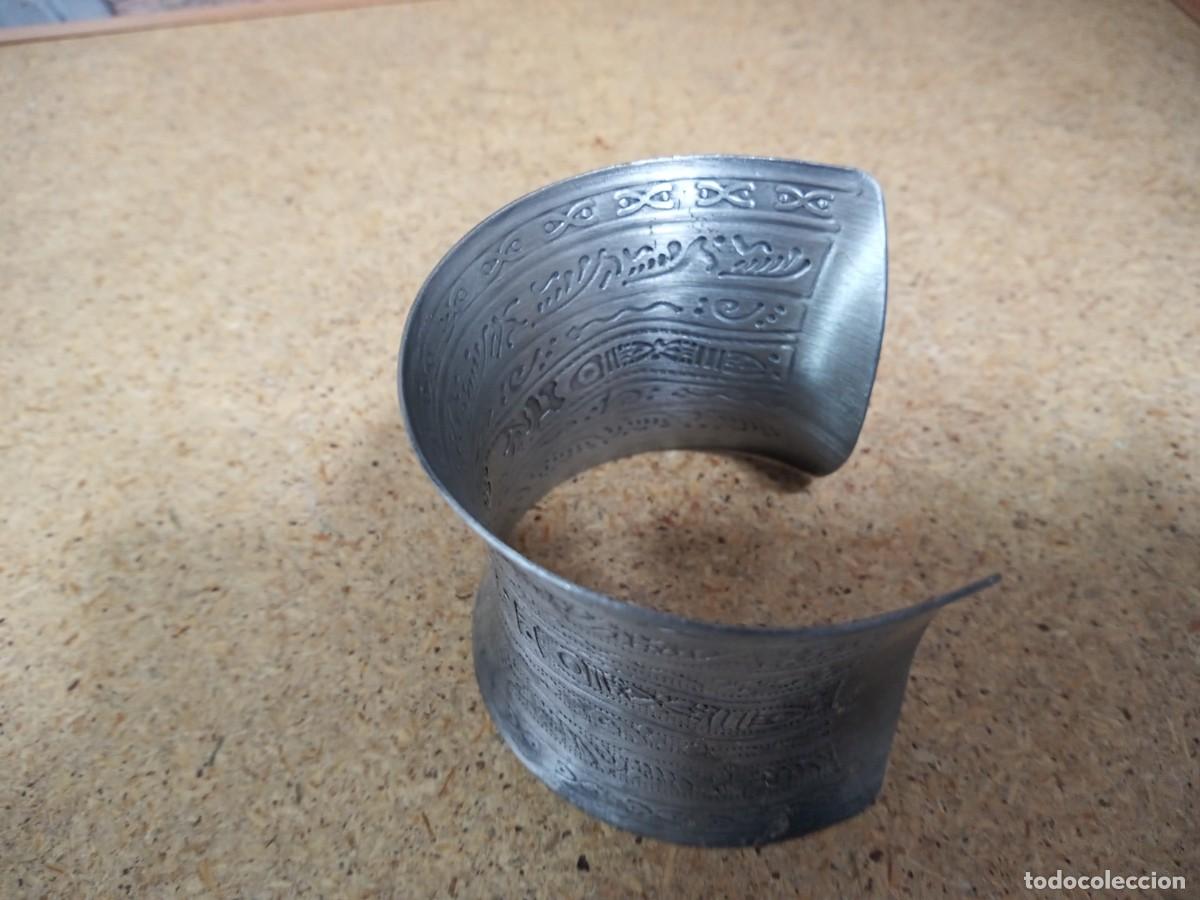 Joyeria: PULSERA BRAZALETE ANTIGUA CON RELIEVES - Foto 1
