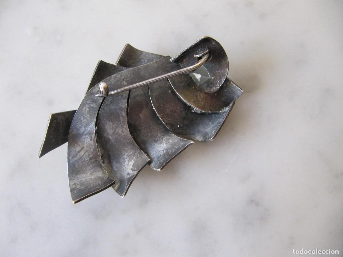 Joyeria: broche de metal plateado Art Deco - Foto 4