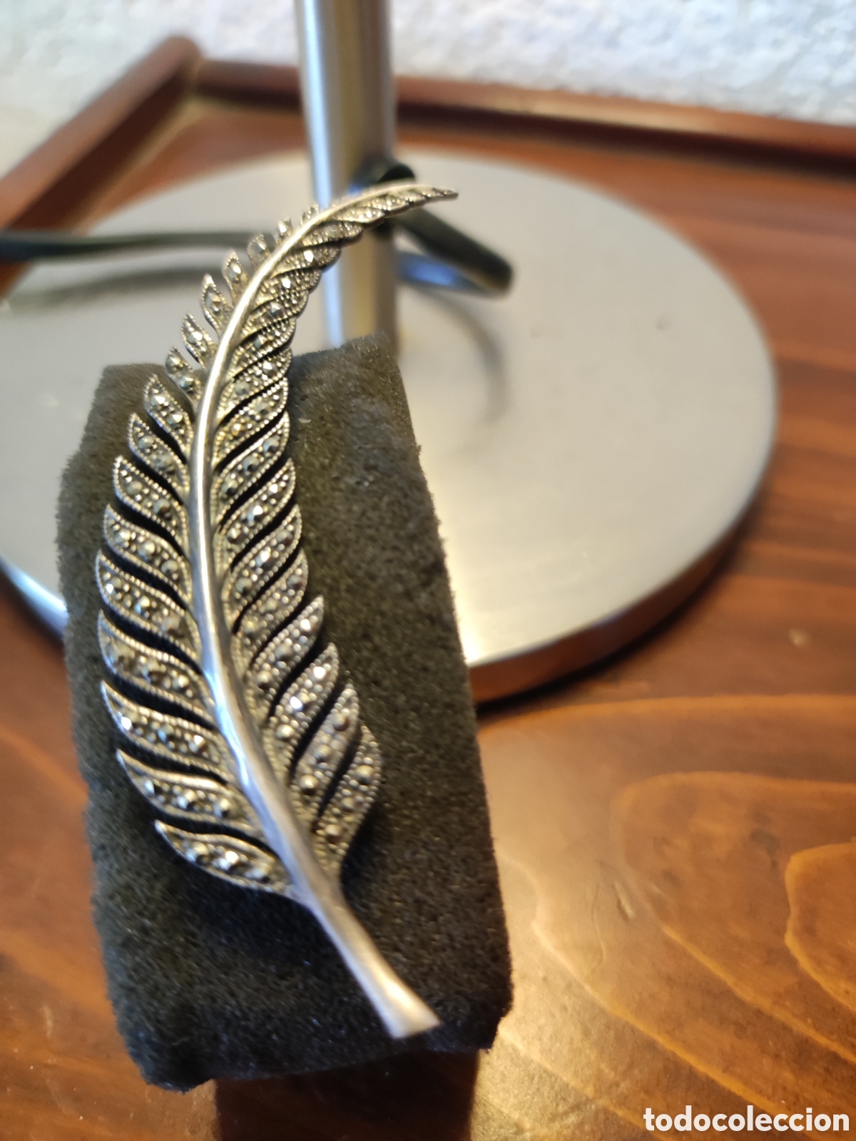 Joyeria: Broche en forma de hoja en plata y marquesitas - Foto 2
