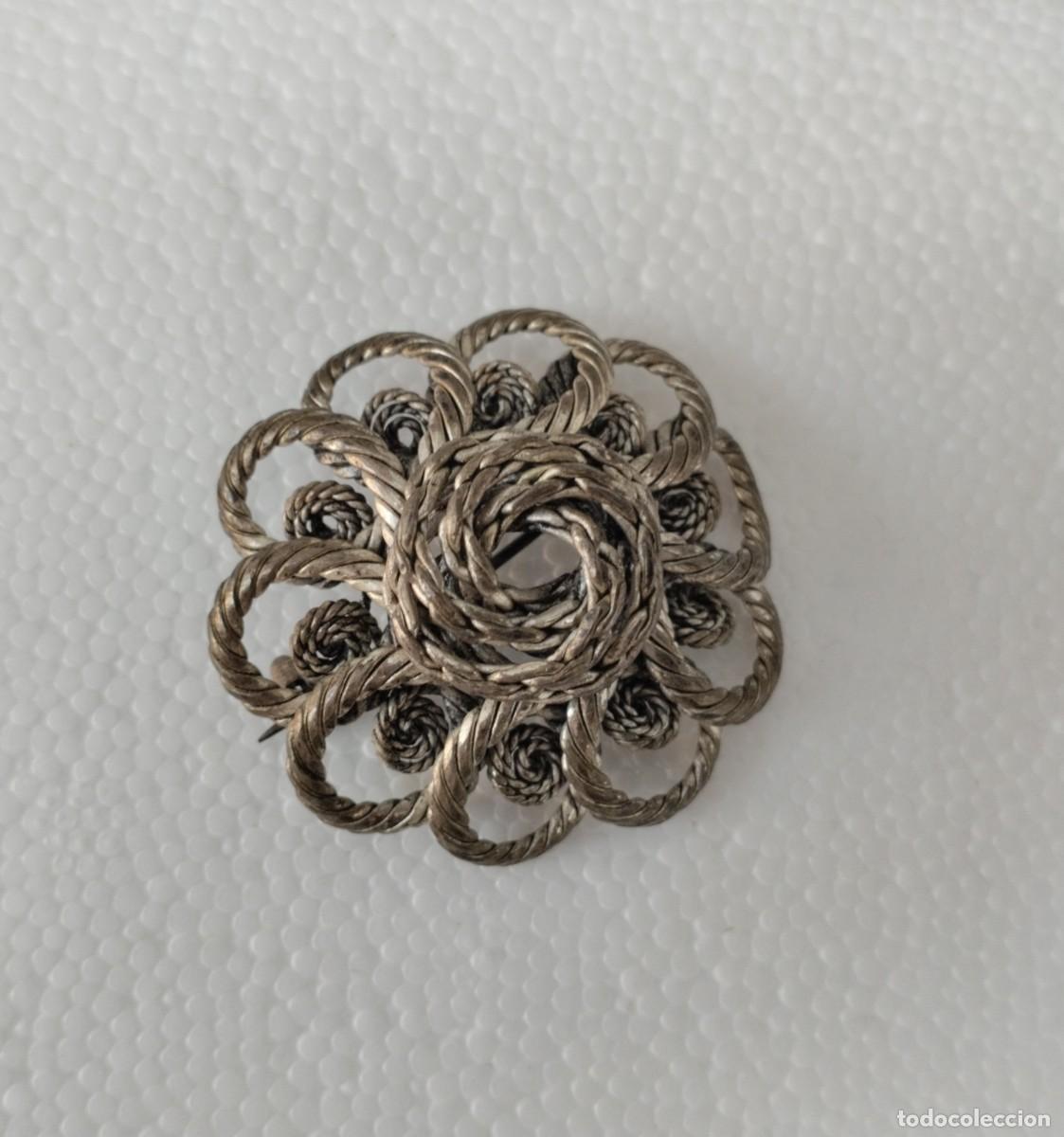 Joyeria: Antiguo broche de filigrana en forma de flor - Foto 1
