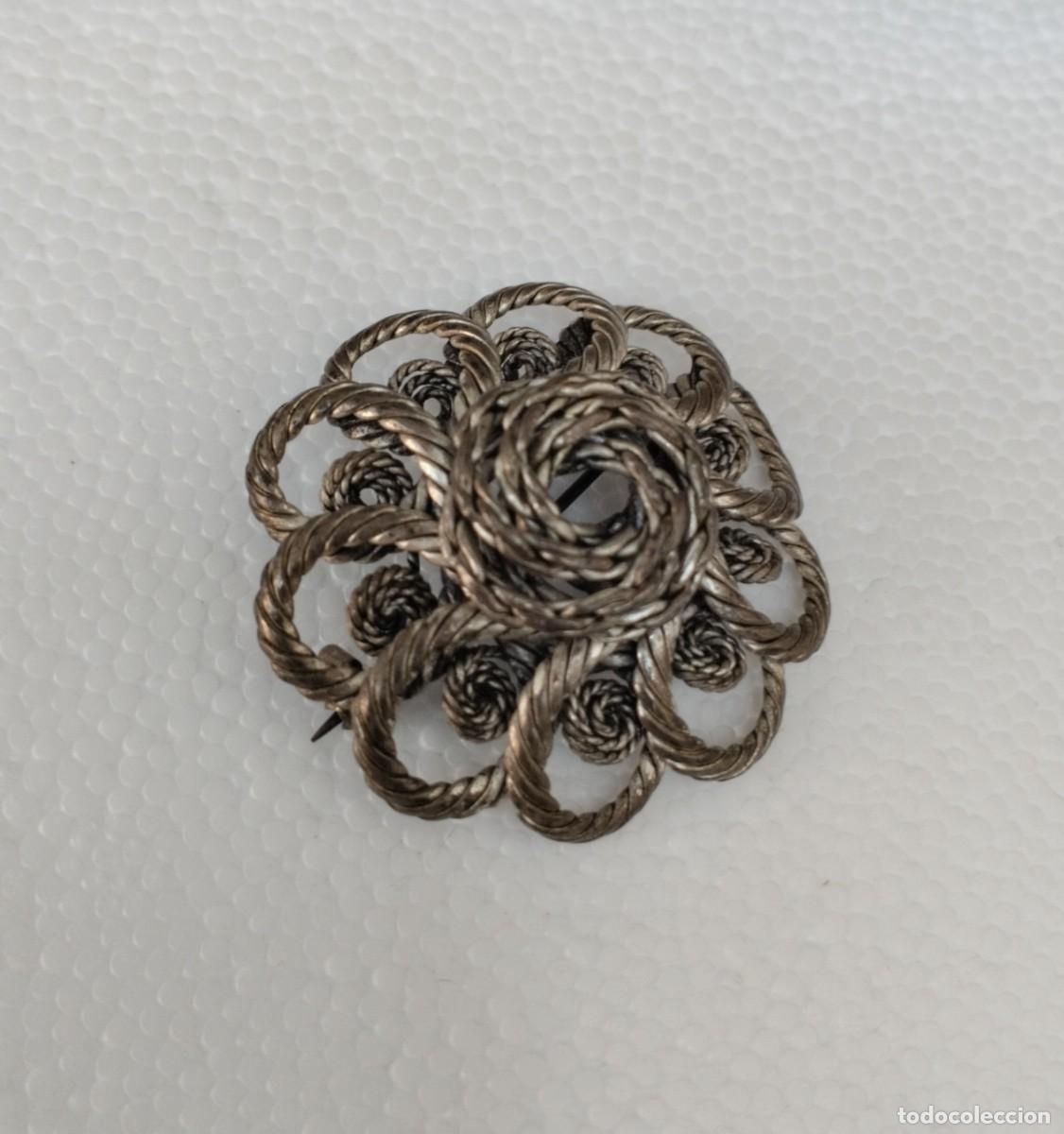 Joyeria: Antiguo broche de filigrana en forma de flor - Foto 2
