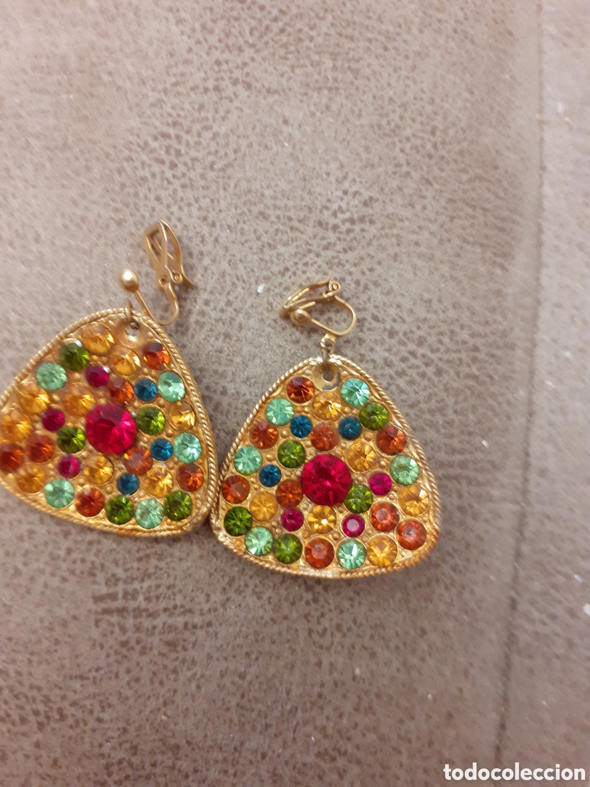 Joaillerie: Antigus pendientes de pedrer&iacute;a ,son de los a&ntilde;os 60 .