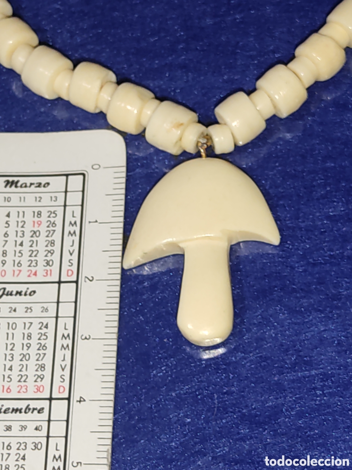 Joyeria: Collar de hueso.A&ntilde;os 70. - Foto 2