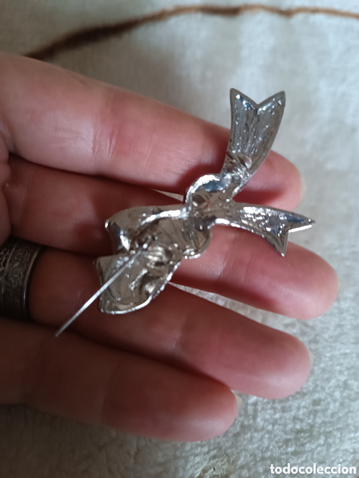 Joyeria: Broche met&aacute;lico forma de lazo - Foto 3