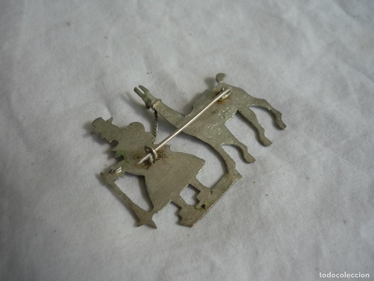 Joyeria: Broche de plata 900 repujada a mano, llama, Per&uacute; - Foto 3