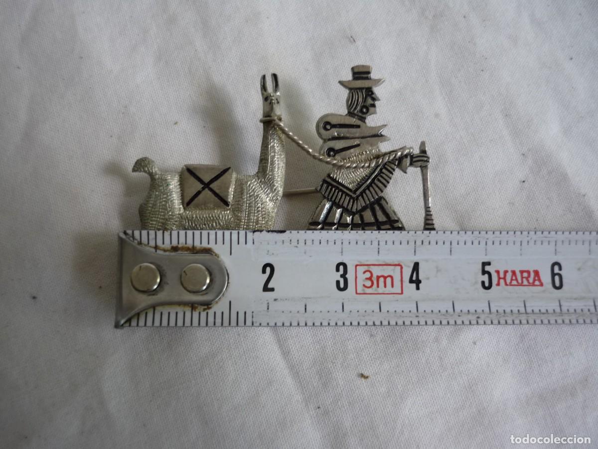 Joyeria: Broche de plata 900 repujada a mano, llama, Per&uacute; - Foto 5