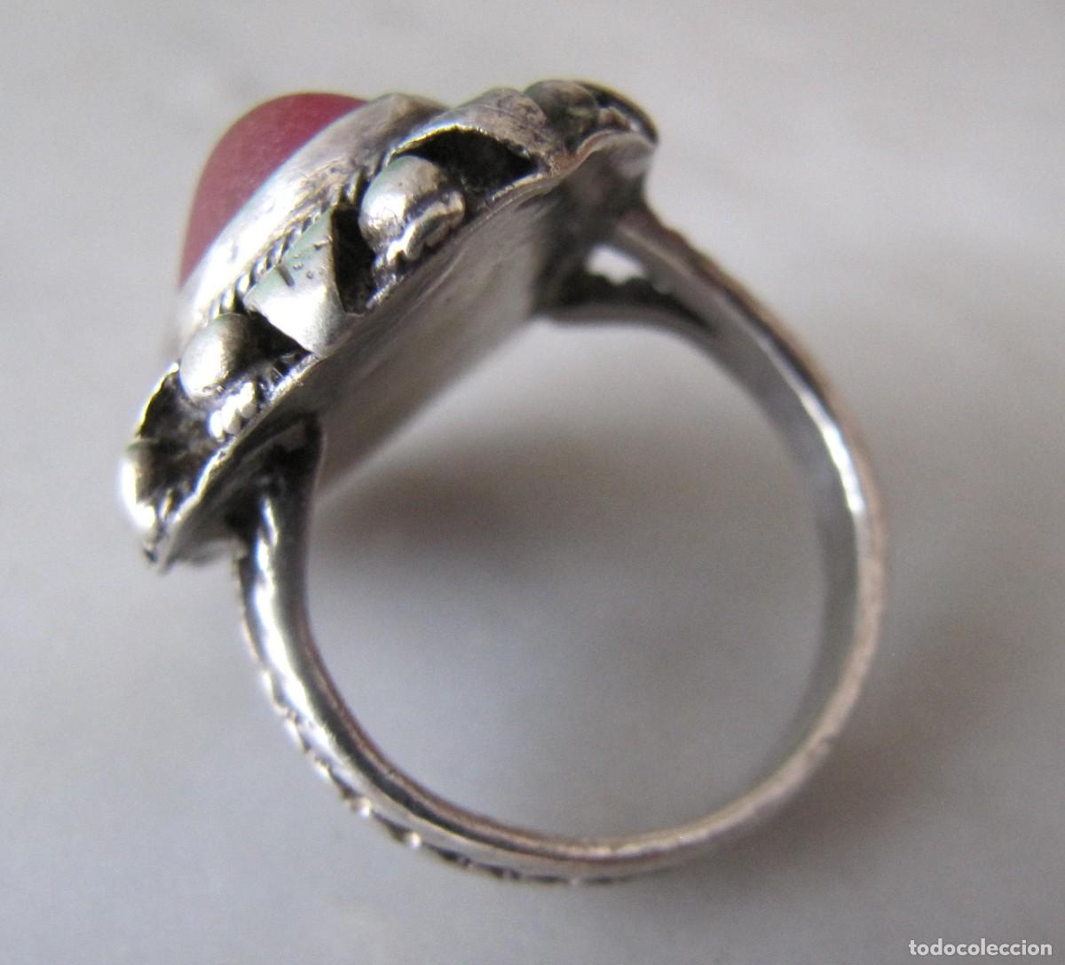 Joyeria: Antiguo anillo de plata y piedra - Foto 3
