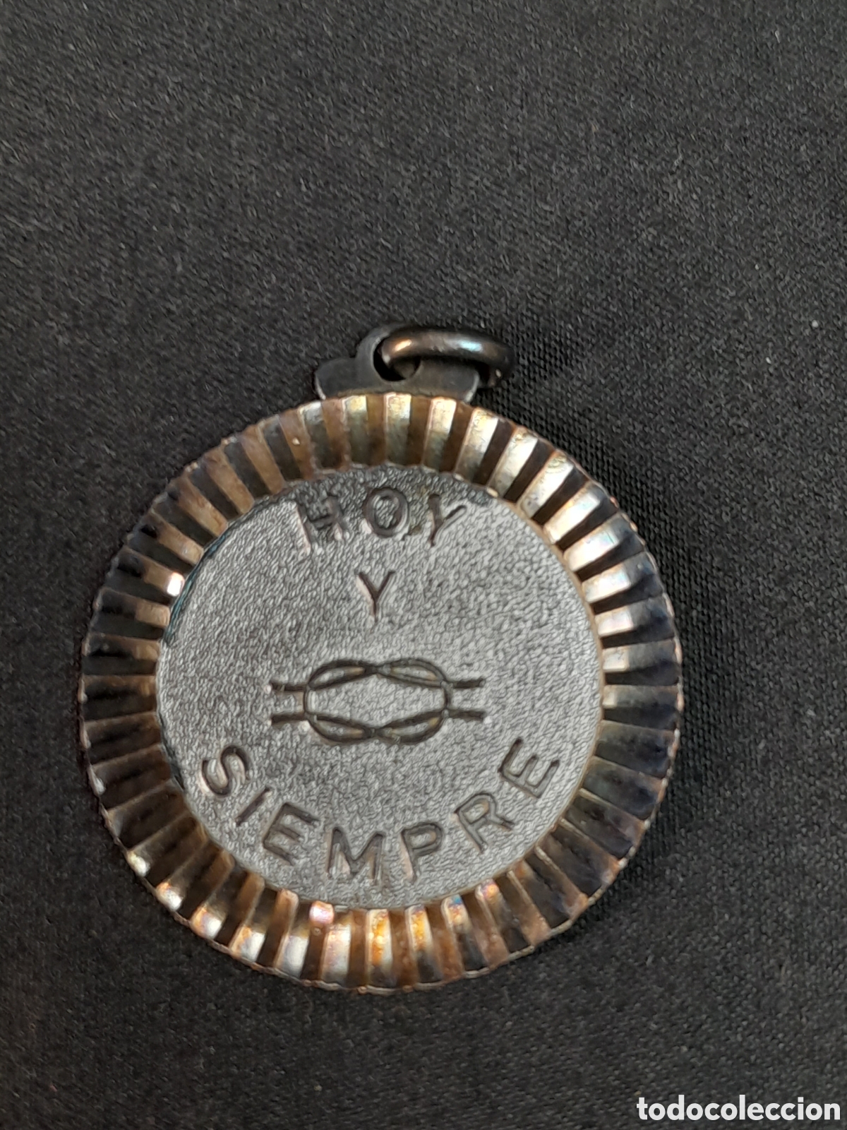 Joyeria: JOY-2633. MEDALLA DE PLATA Y ORO EN EL CENTRO. - Foto 2