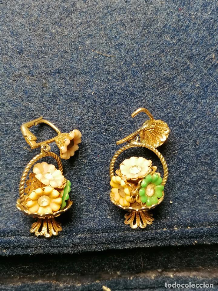 Joaillerie: PAREJA PENDIENTES ANTIGUOS FLORERO