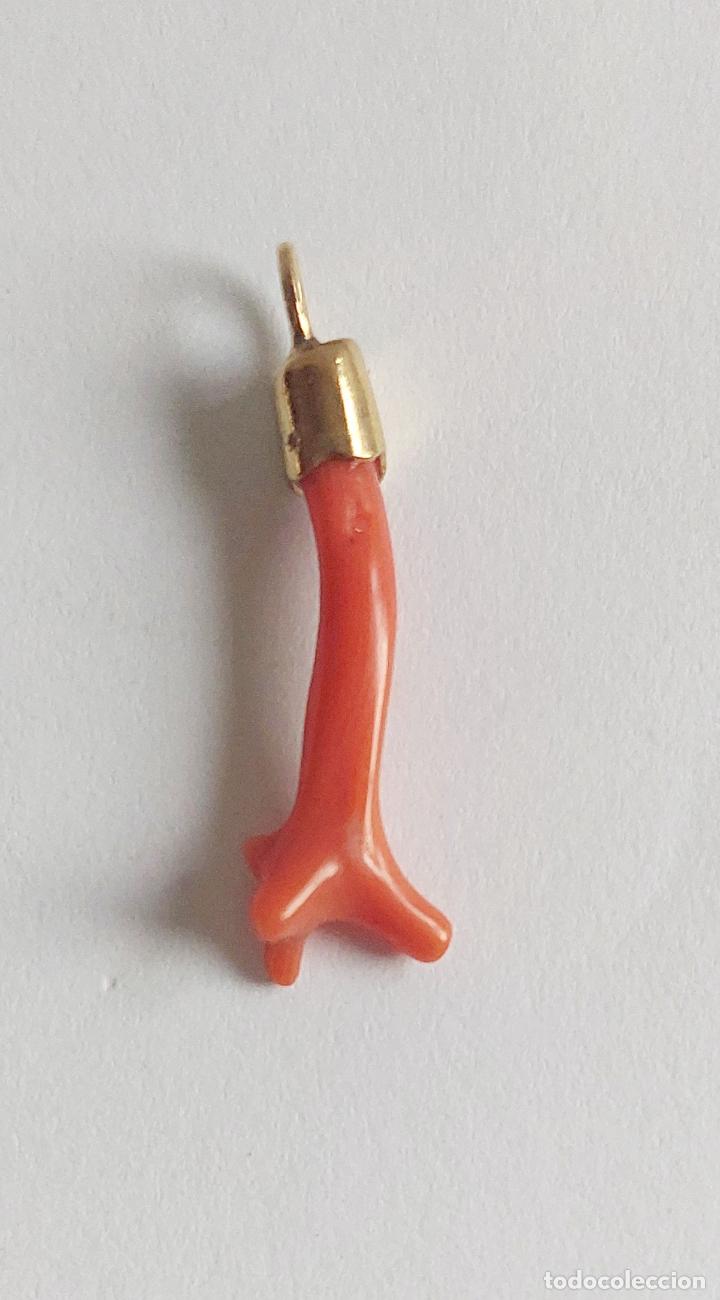 Joyeria: COLGANTE DE CORAL Y ORO DE 18 K. - Foto 3