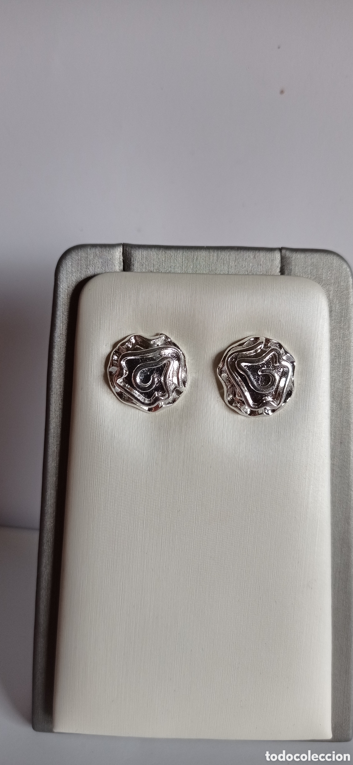 Joyeria: PENDIENTES PEQUE&Ntilde;OS / CON ROSA DE JERICO / LABRADA / EN PLATA - 925 - Foto 1