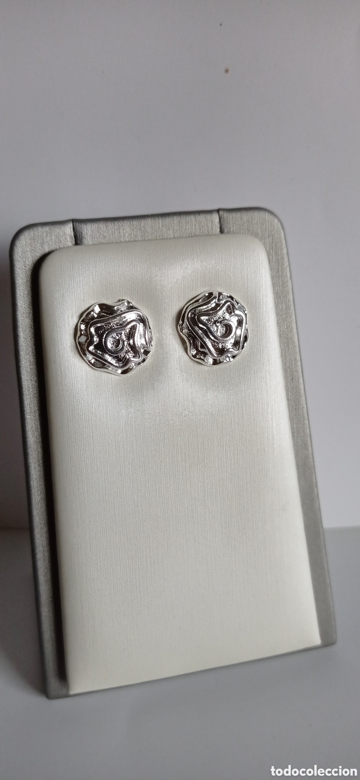 Joyeria: PENDIENTES PEQUE&Ntilde;OS / CON ROSA DE JERICO / LABRADA / EN PLATA - 925 - Foto 2