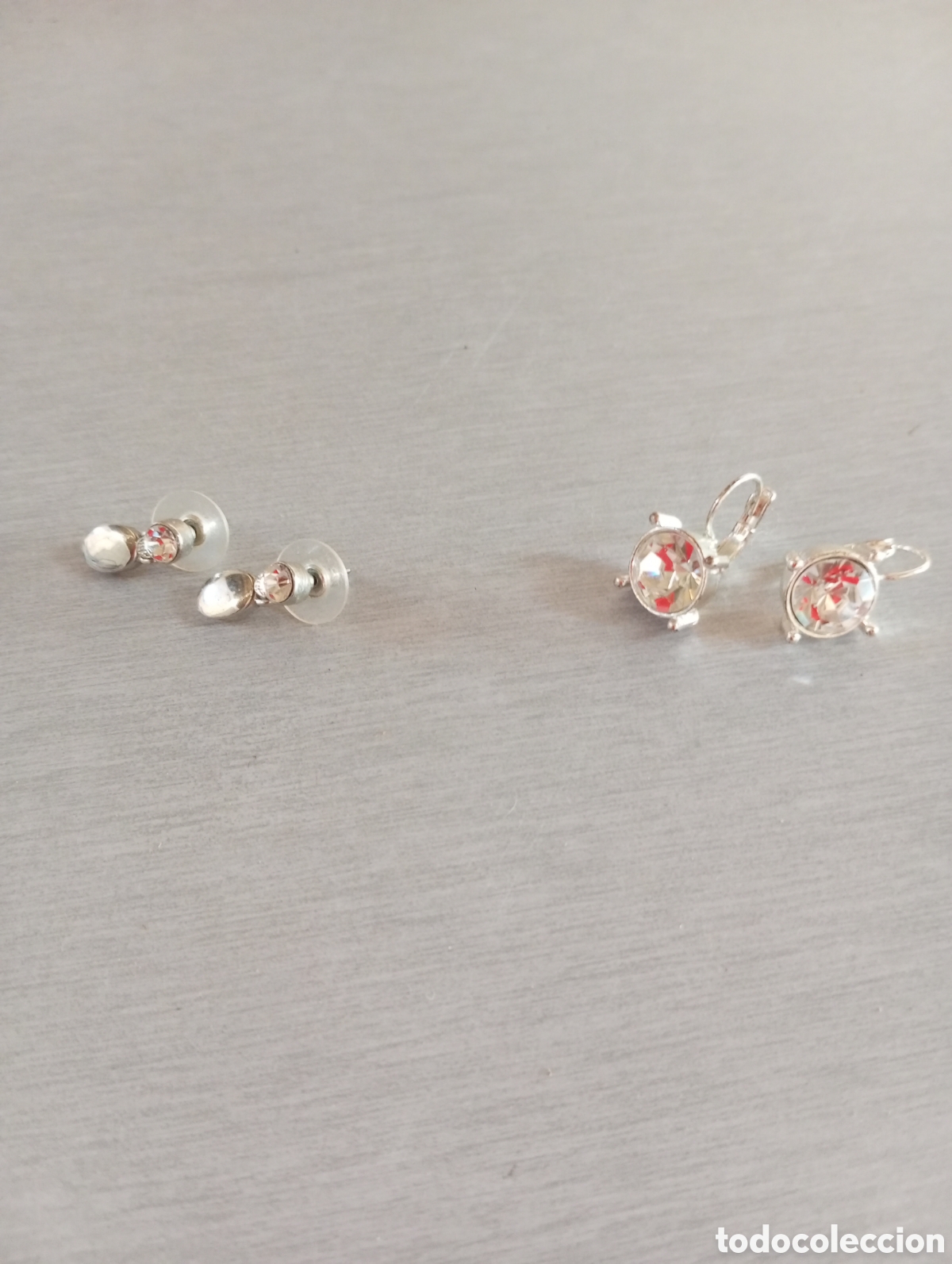 Joaillerie: Dos juegos de pendientes