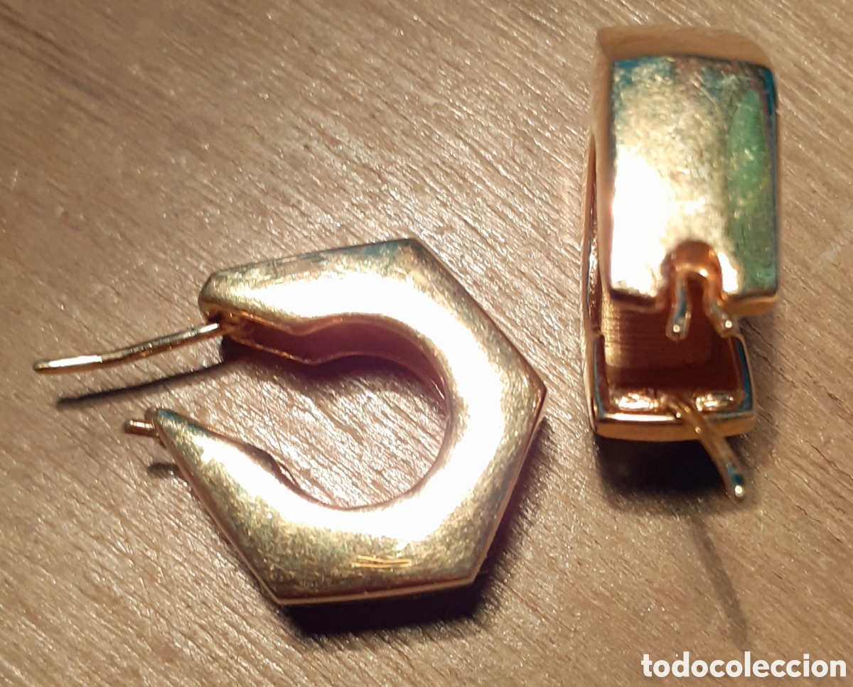 Joyeria: Un par de pendientes dorados - Foto 4