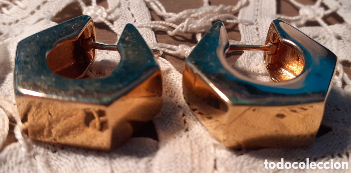 Joyeria: Un par de pendientes dorados - Foto 1