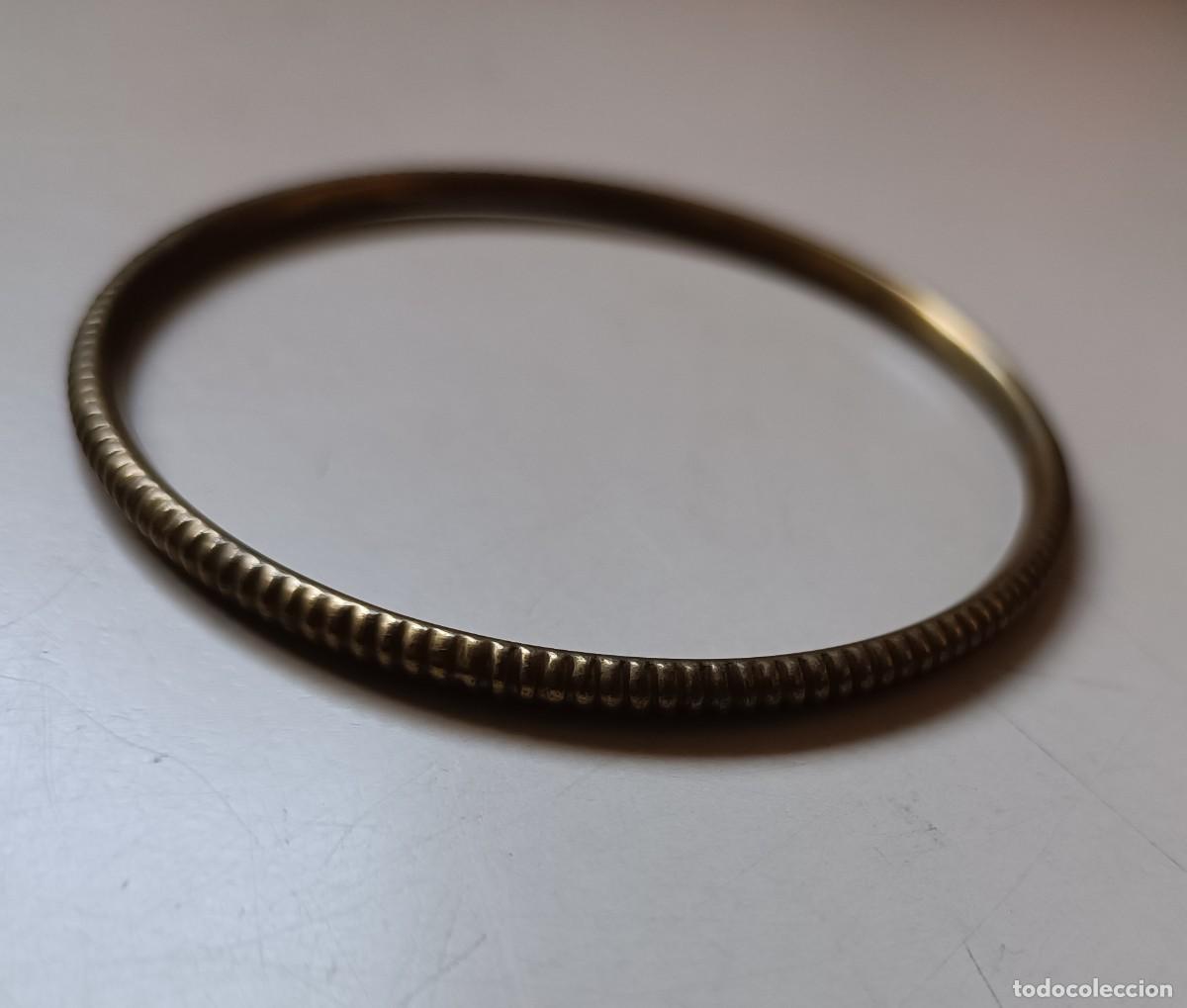 Joyeria: pulsera antigua rigida realizada en lat&oacute;n - Foto 1