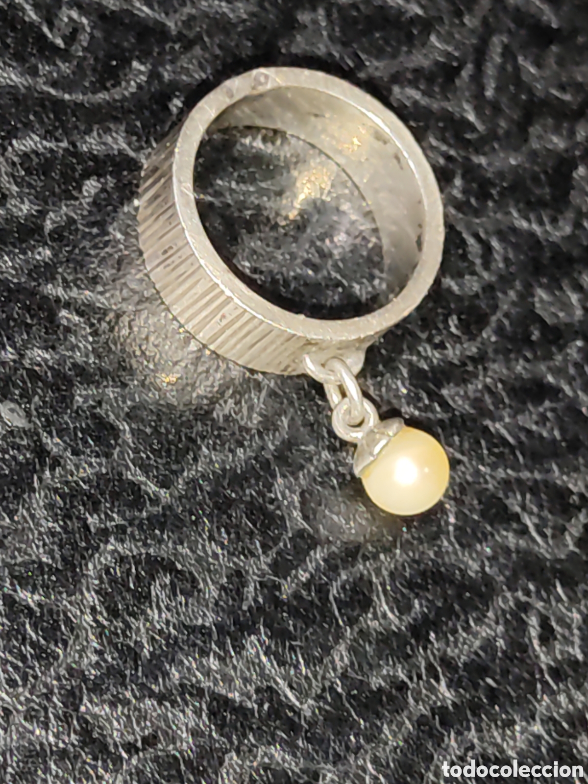 Joyeria: Anillo de plata contrastada con perlita. - Foto 3