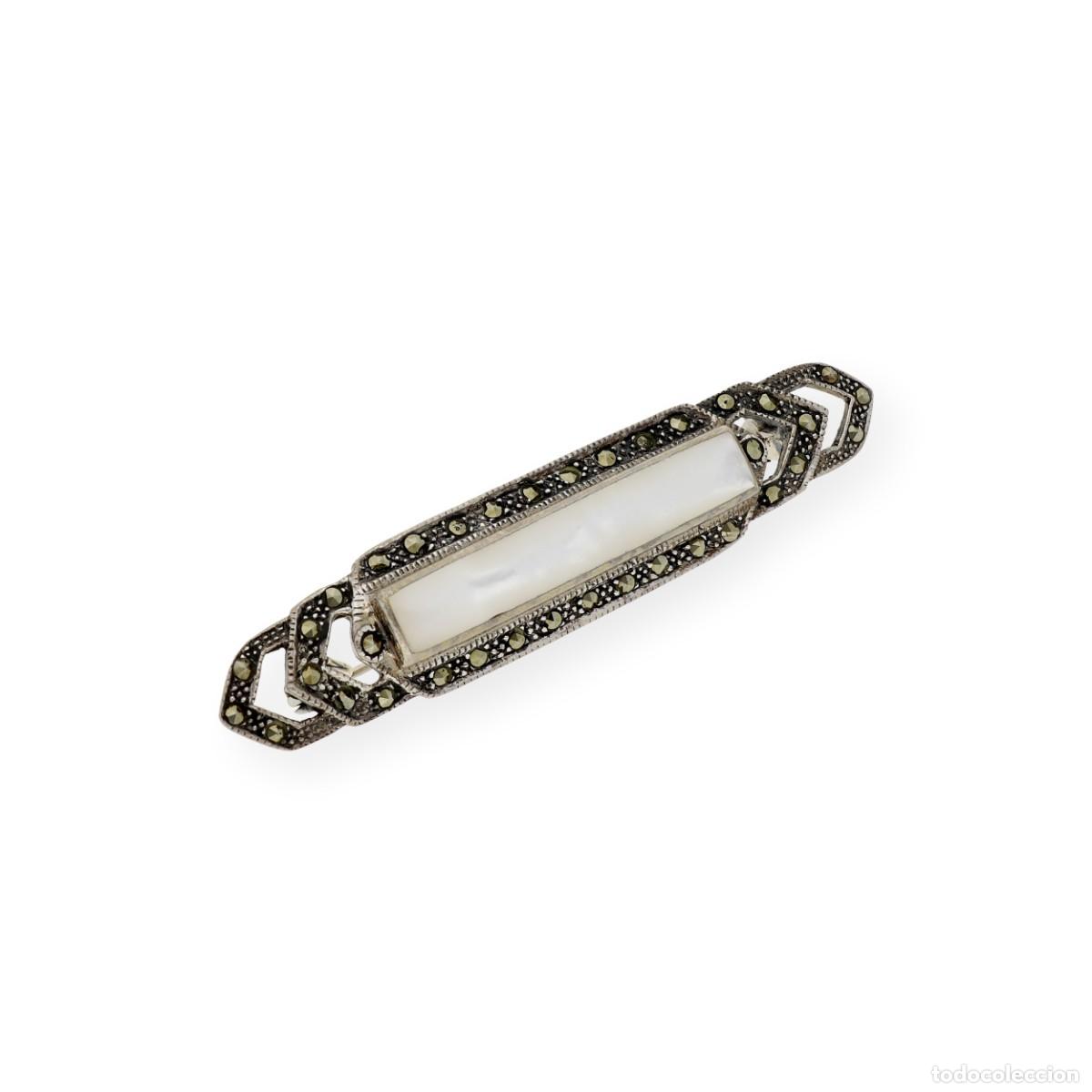Joyeria: Alfiler realizado en plata con incrustaciones de marquesitas y un n&aacute;car rectangular en el centro - Foto 5