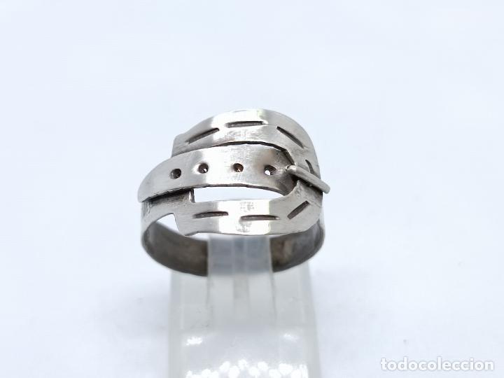 Joyeria: Original anillo antiguo de plata de ley contrastada con forma de cintur&oacute;n - Foto 4