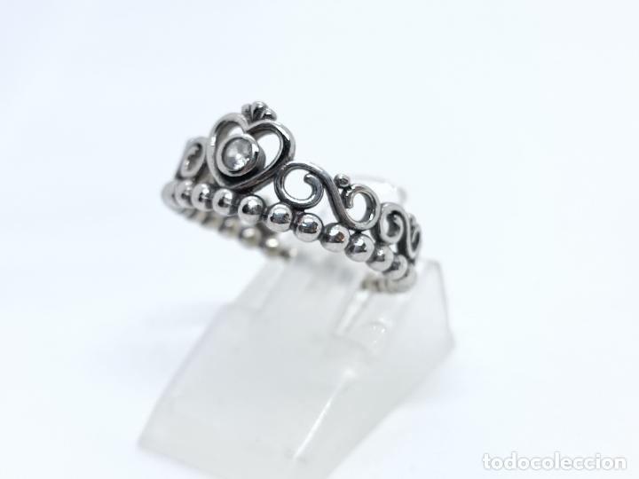 Joyeria: Precioso anillo en plata de ley con forma de corona - Foto 4