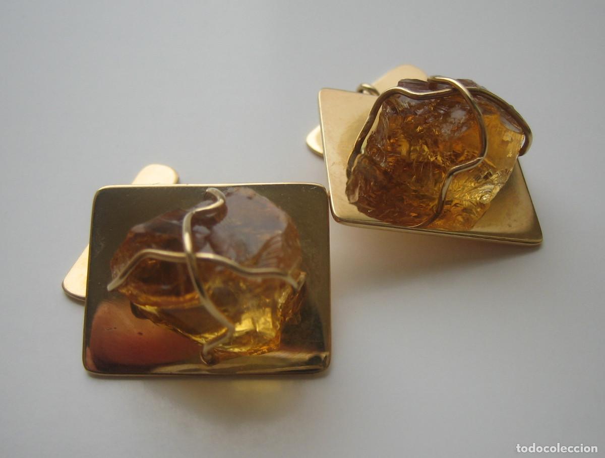Joyeria: UNAS JOYAS DE ESTILO BRUTALISTA........... GEMELOS DE PU&Ntilde;O. ORO DE 18 QUILATES Y PIEDRAS SIN TALLAR.