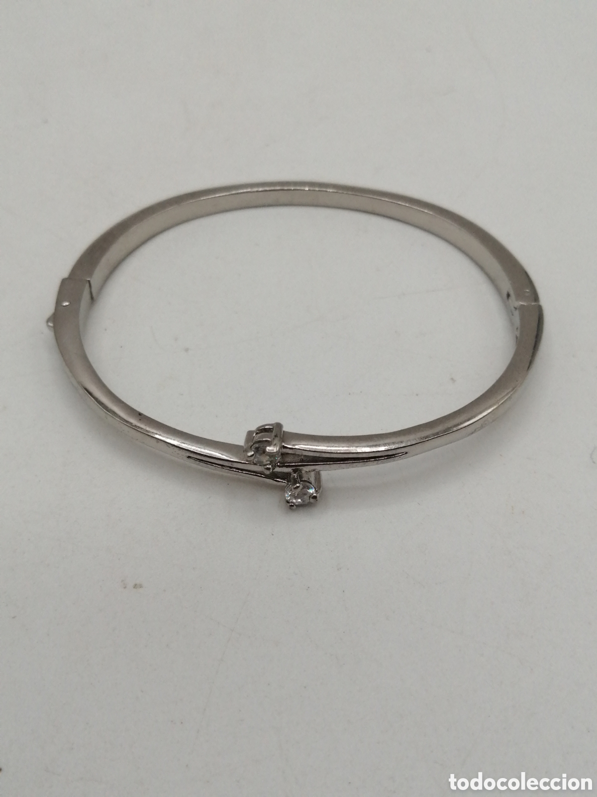 Joyeria: Pulsera r&iacute;gida metal plateado y circonitas - Foto 2