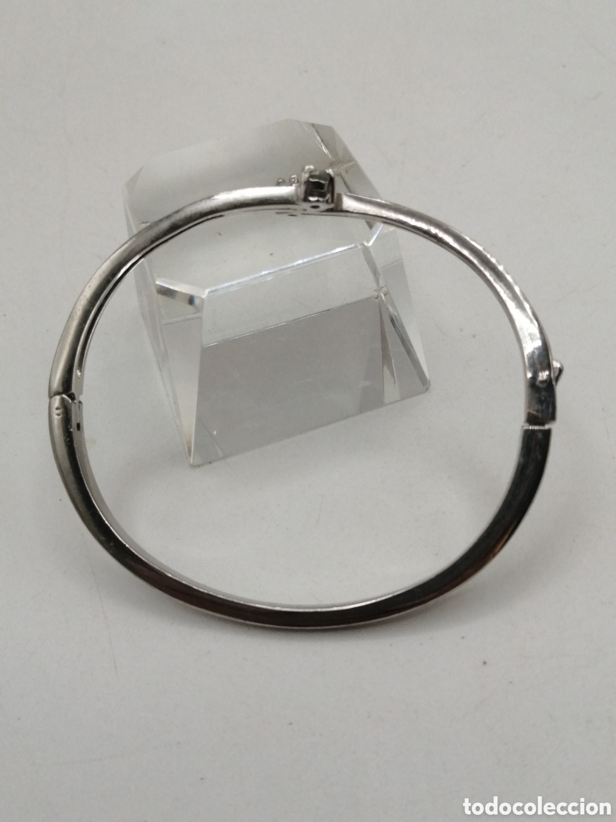 Joyeria: Pulsera r&iacute;gida metal plateado y circonitas - Foto 3