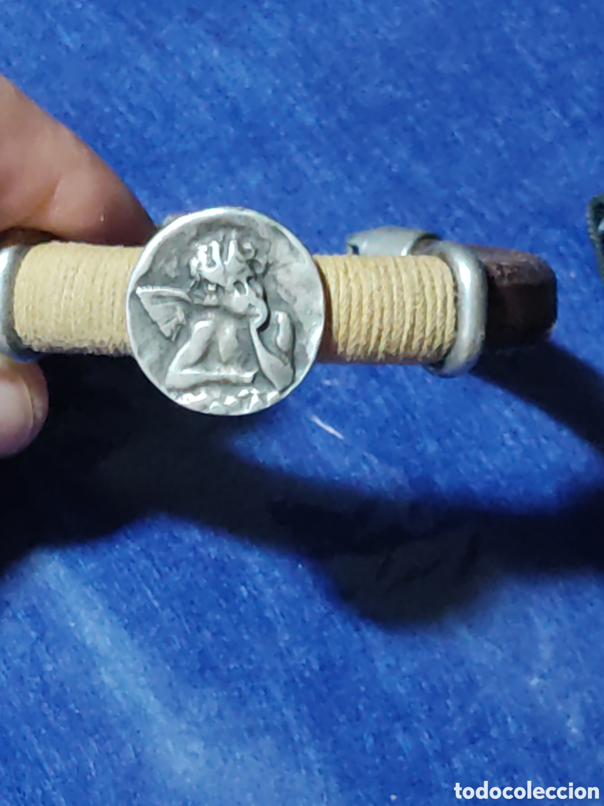 Joyeria: Pulsera querub&iacute;n o angelito y correa de cuero. - Foto 4