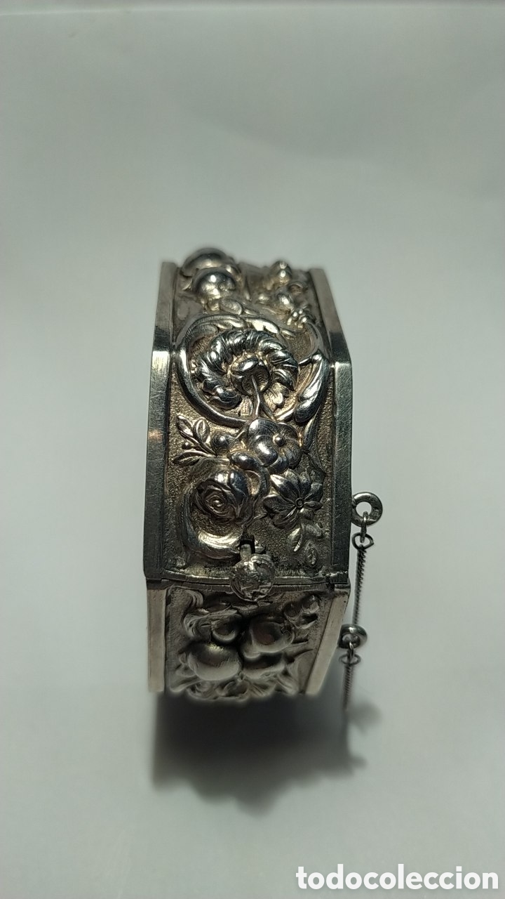 Joyeria: Pulsera de plata repujada - Foto 1