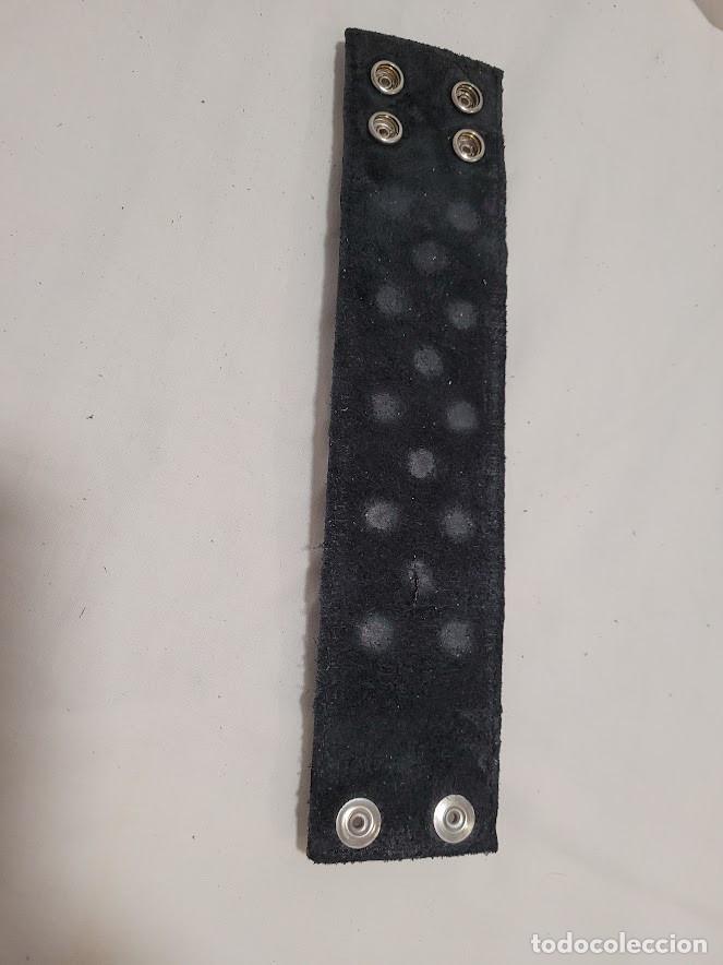 Joyeria: Mu&ntilde;equera negra con tachas - Foto 2