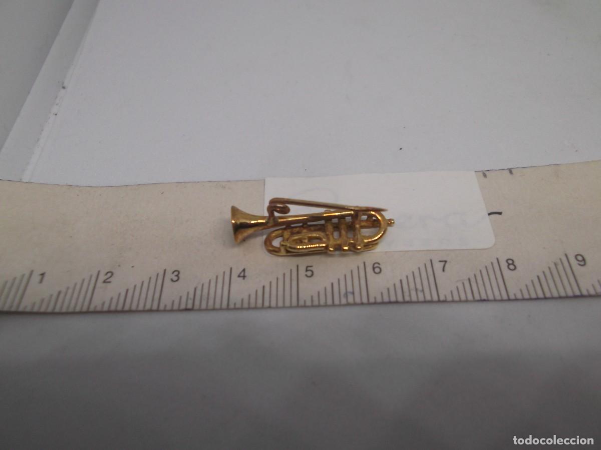 Joyeria: Aguja de trompeta en oro amarillo de 18 Kt. - Foto 5