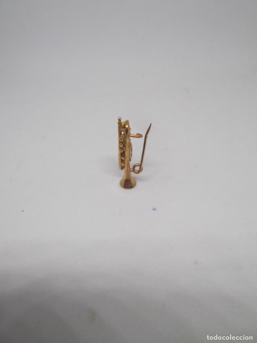 Joyeria: Aguja de trompeta en oro amarillo de 18 Kt. - Foto 6