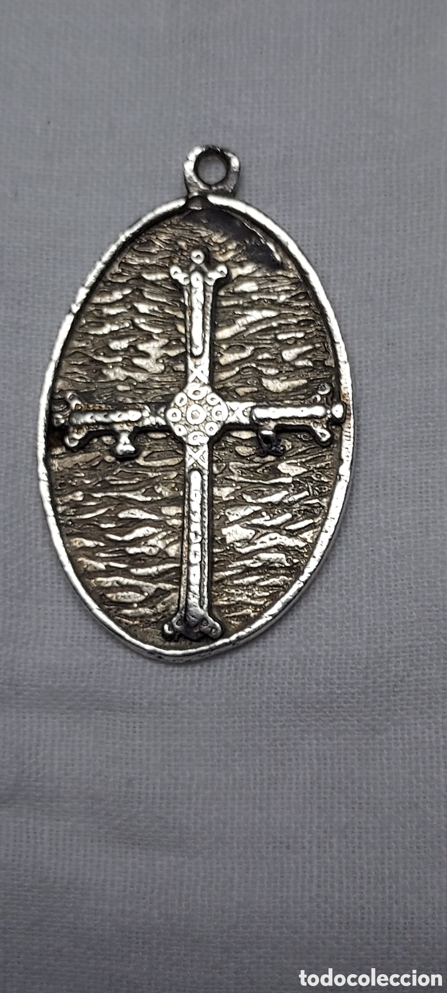 Joyeria: MEDALLON DE PLATA CON LA CRUZ DE LA VICTORIA - Foto 2