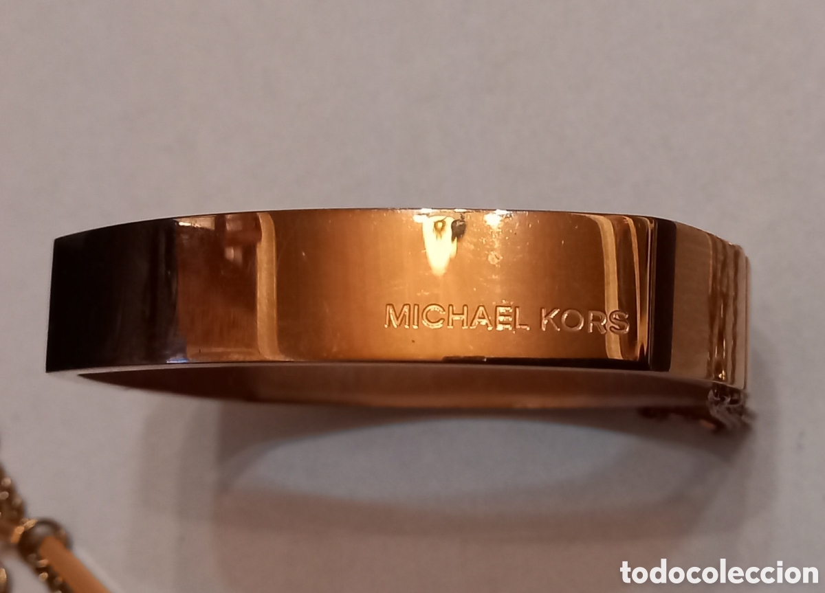 Joyeria: Conjunto de pulsera y collar triple de Michael Kors dorado - Foto 4