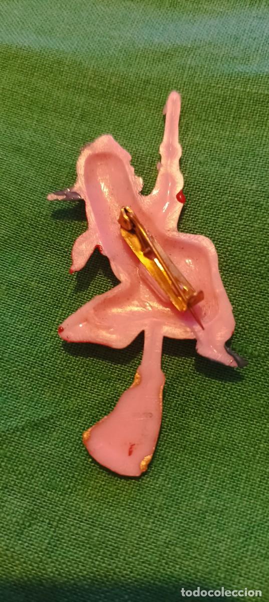 Joyeria: Broche Bruja de celuloide a&ntilde;os 70 - Foto 2