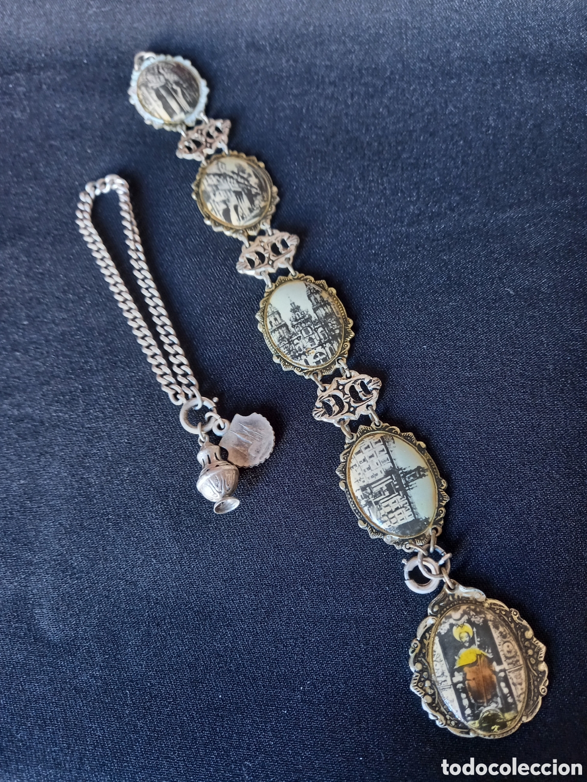 Joyeria: 2 antiguas pulseras Recuerdo de Compostela - Foto 1