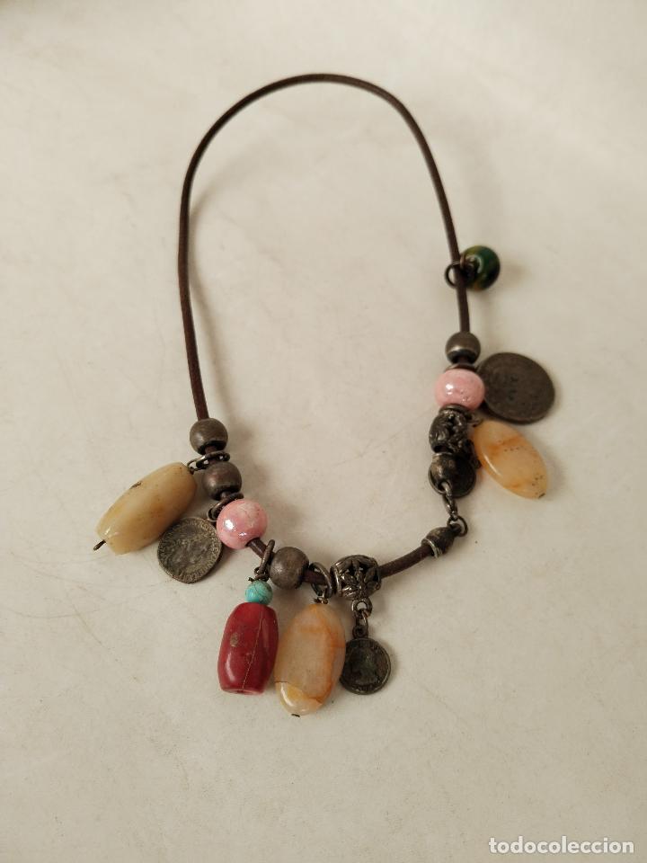 Joyeria: collar cordon con monedas y piedras naturales - Foto 3