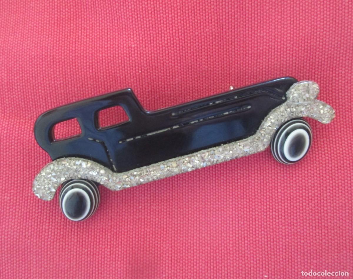 Broche Vintage Lea Stein - Motif Voiture Limousine En Rhodoïd/galalithe - Excellent état (occasion)