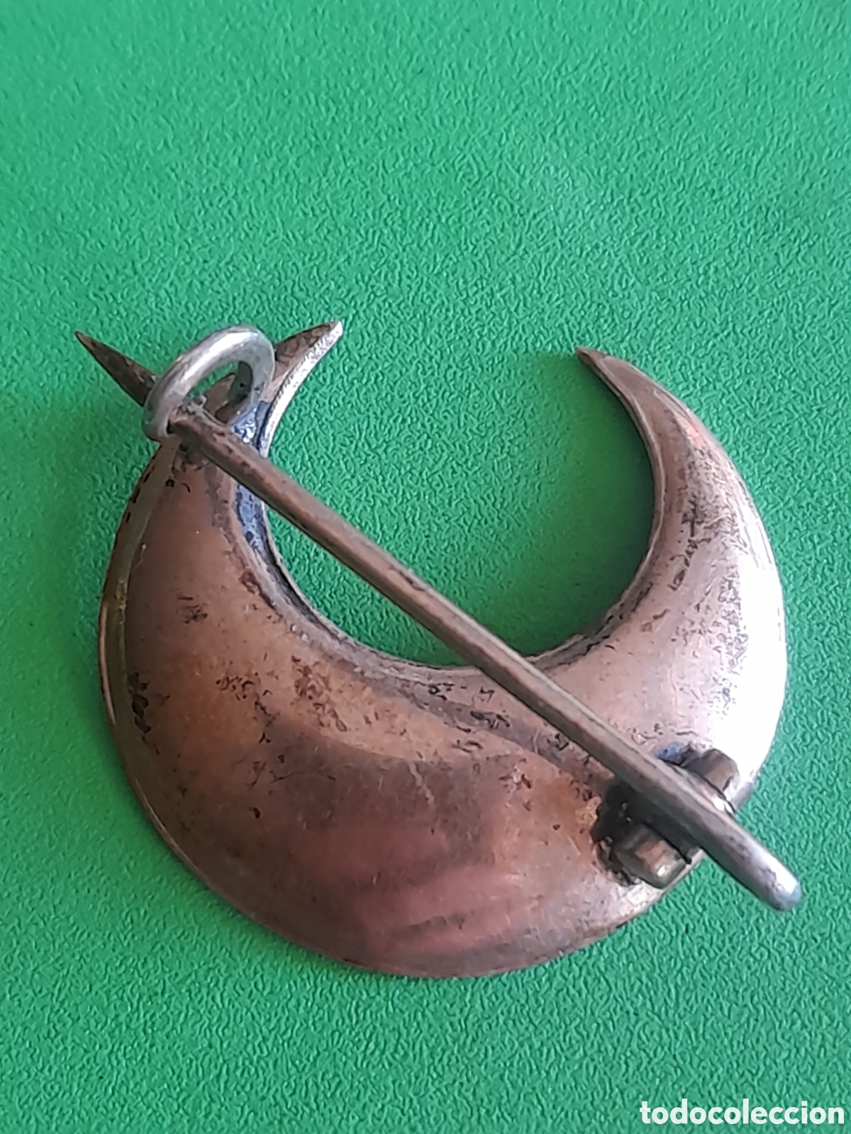 Joyeria: Antiguo alfiler de Solapa, Recuerdo de Coru&ntilde;a - Foto 2