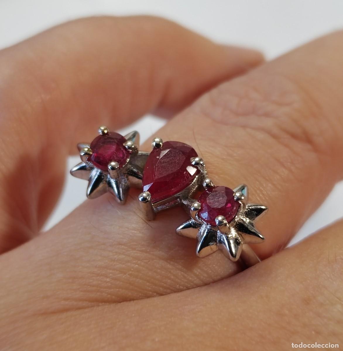 Joyeria: Anillo en Plata de Ley y Rub&iacute;es naturales - Foto 1