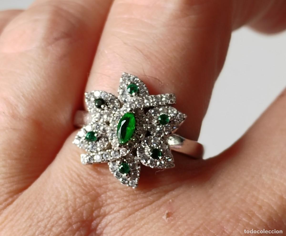 Joyeria: Anillo en Plata de Ley, Esmeraldas y Topacios - Foto 8