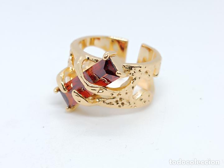 Joyeria: Sofisticado anillo chapado en oro de elegante dise&ntilde;o abstracto - Foto 5