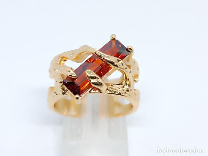 Joyeria: Sofisticado anillo chapado en oro de elegante dise&ntilde;o abstracto - Foto 1