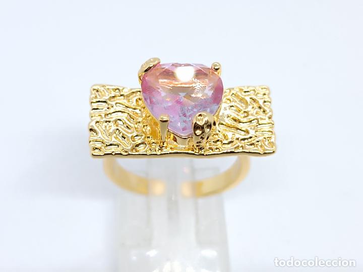 Joyeria: Sofisticado anillo chapado en oro de elegante dise&ntilde;o abstracto con coraz&oacute;n rosado - Foto 4