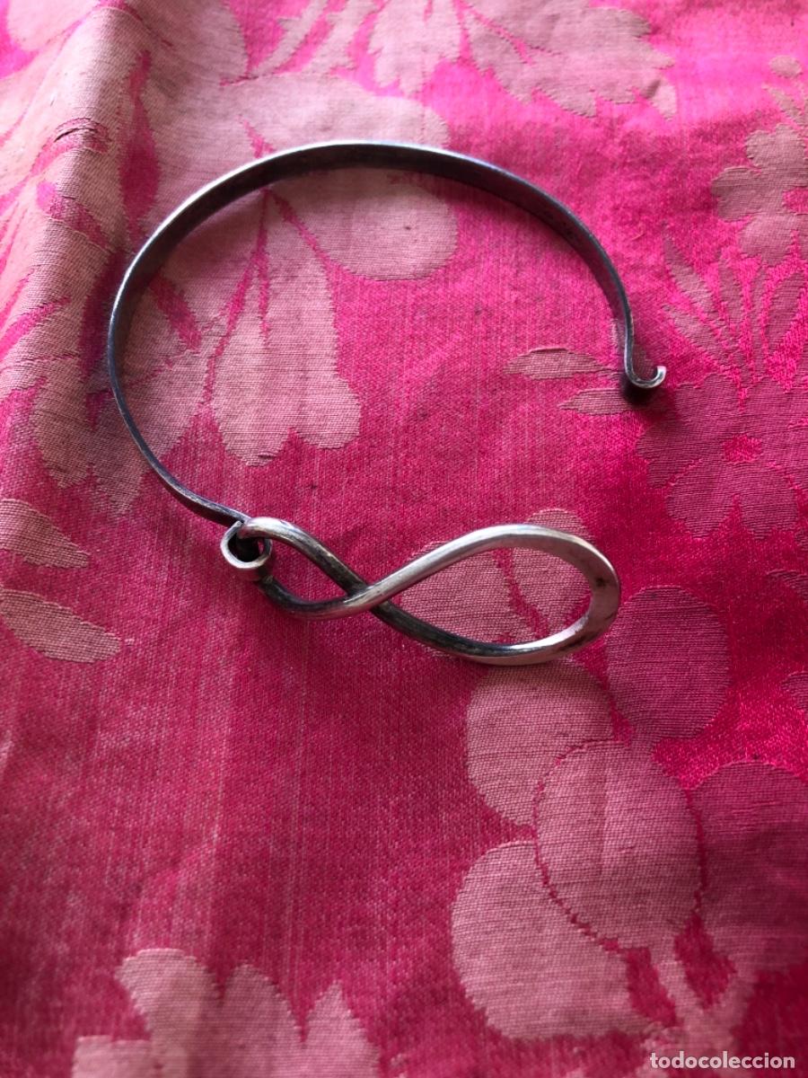 Joyeria: Pulsera de plata con cierre entrelazado: muy vintage. - Foto 2