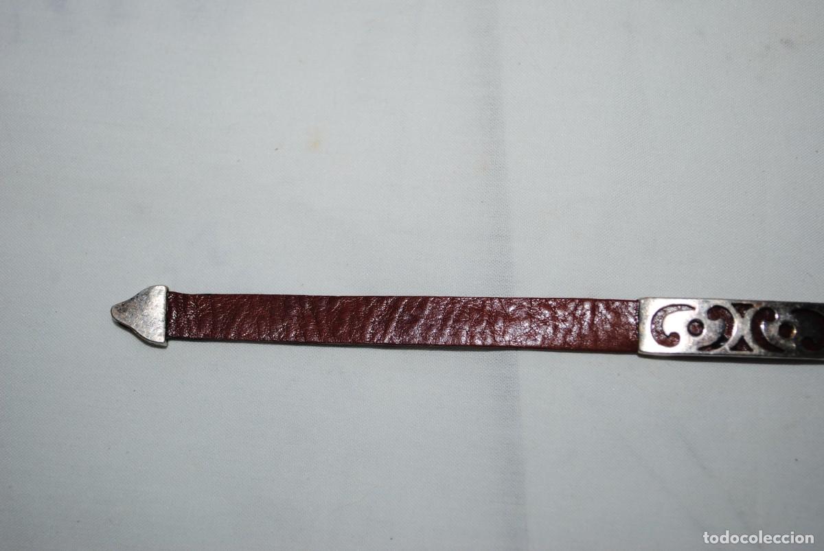 Joyeria: PULSERA DE CUERO Y PLATA . - Foto 2