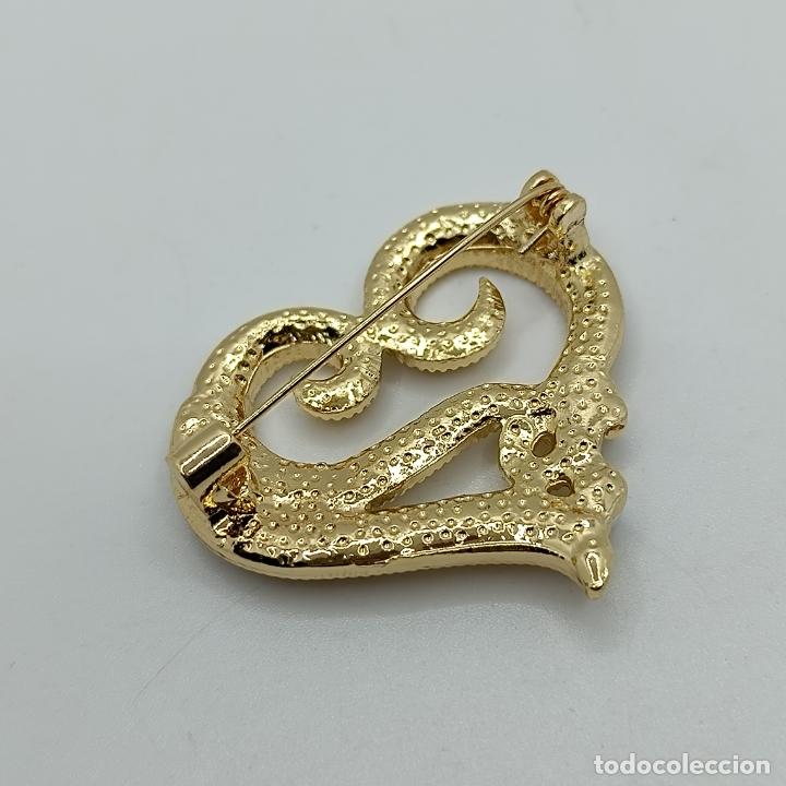 Joyeria: Bell&iacute;simo broche de coraz&oacute;n con ba&ntilde;o de oro de 14k y perlitas. - Foto 5