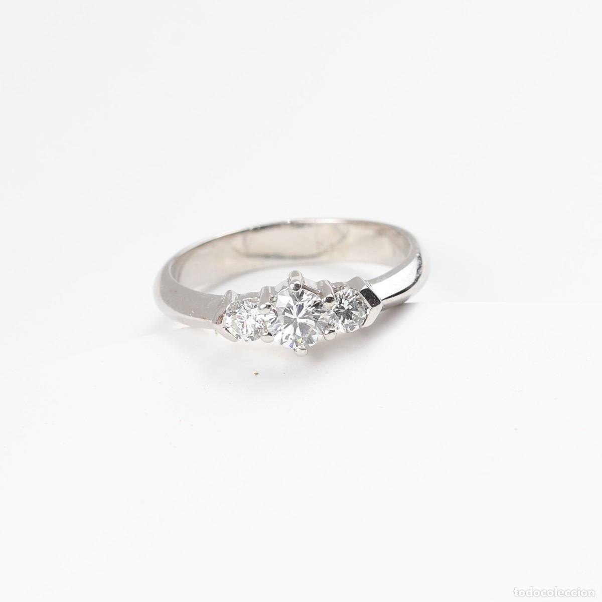 Joyeria: Anillo tresillo oro y diamantes - Foto 2