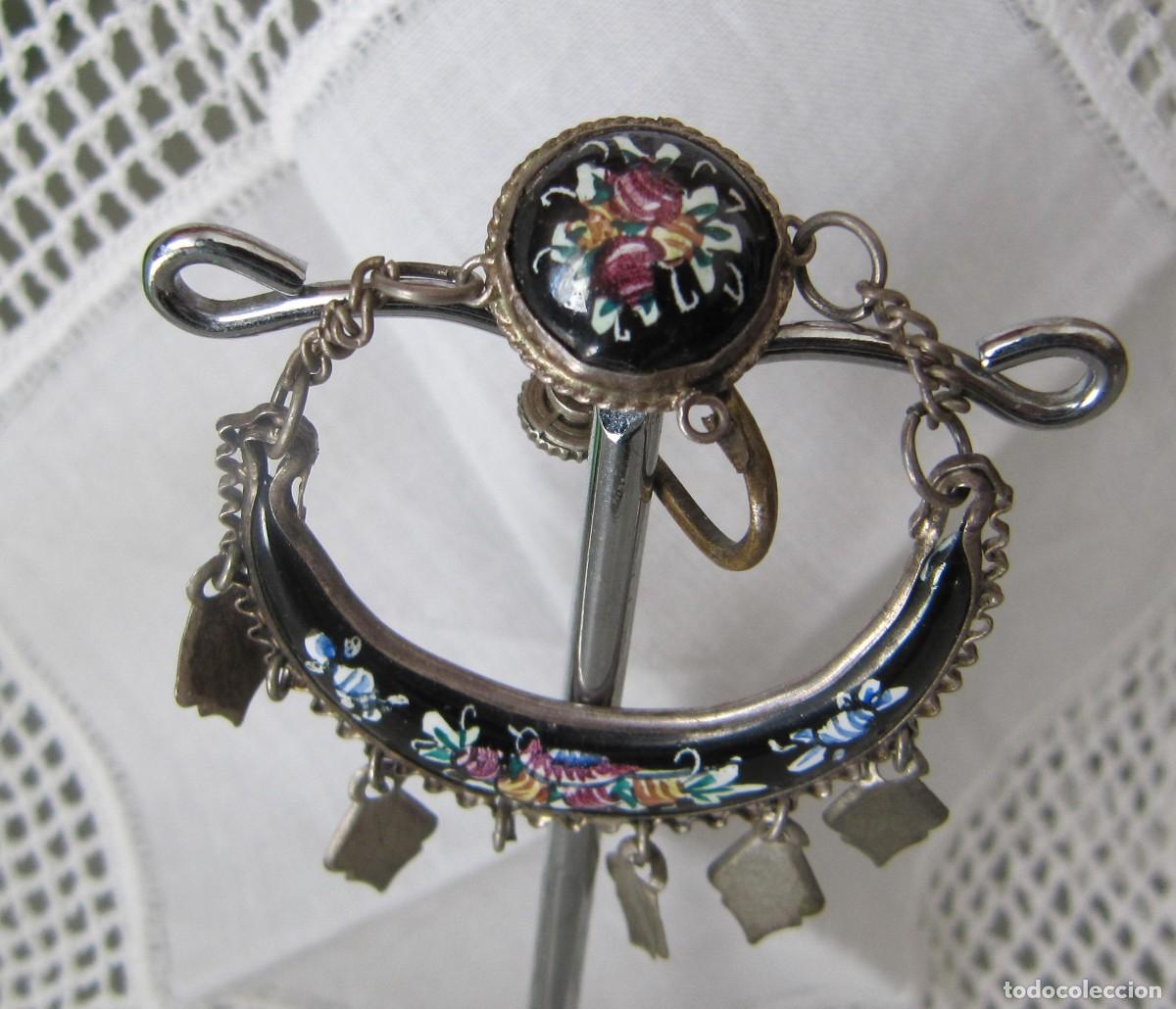 Joyeria: antiguos pendientes de metal y esmalte - Foto 2