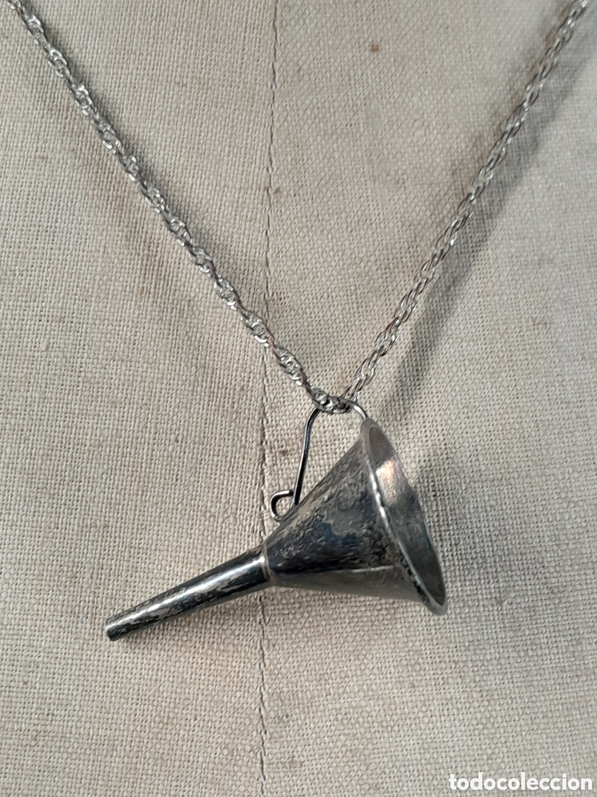 Joyeria: JOY-2971. COLGANTE DE PLATA EN FORMA DE EMBUDO. - Foto 2